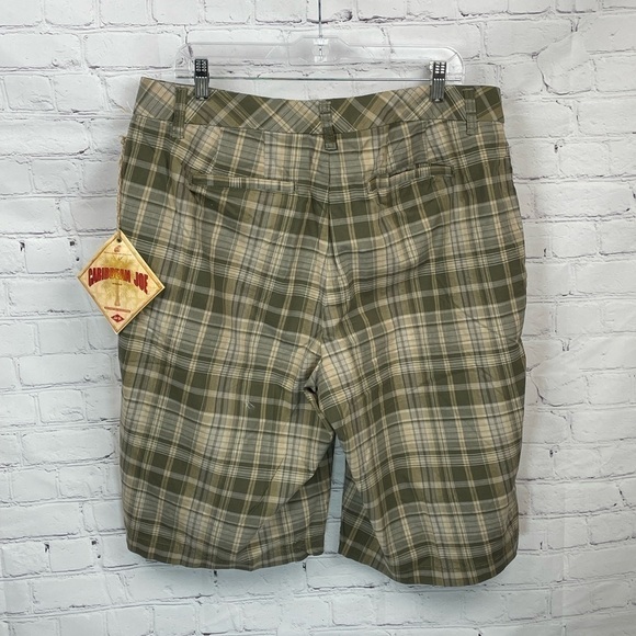 Caribbean Joe Women Shorts Size 14 Sagebrush Green Plaid 4 Pockets NWT - Picture 8 of 11